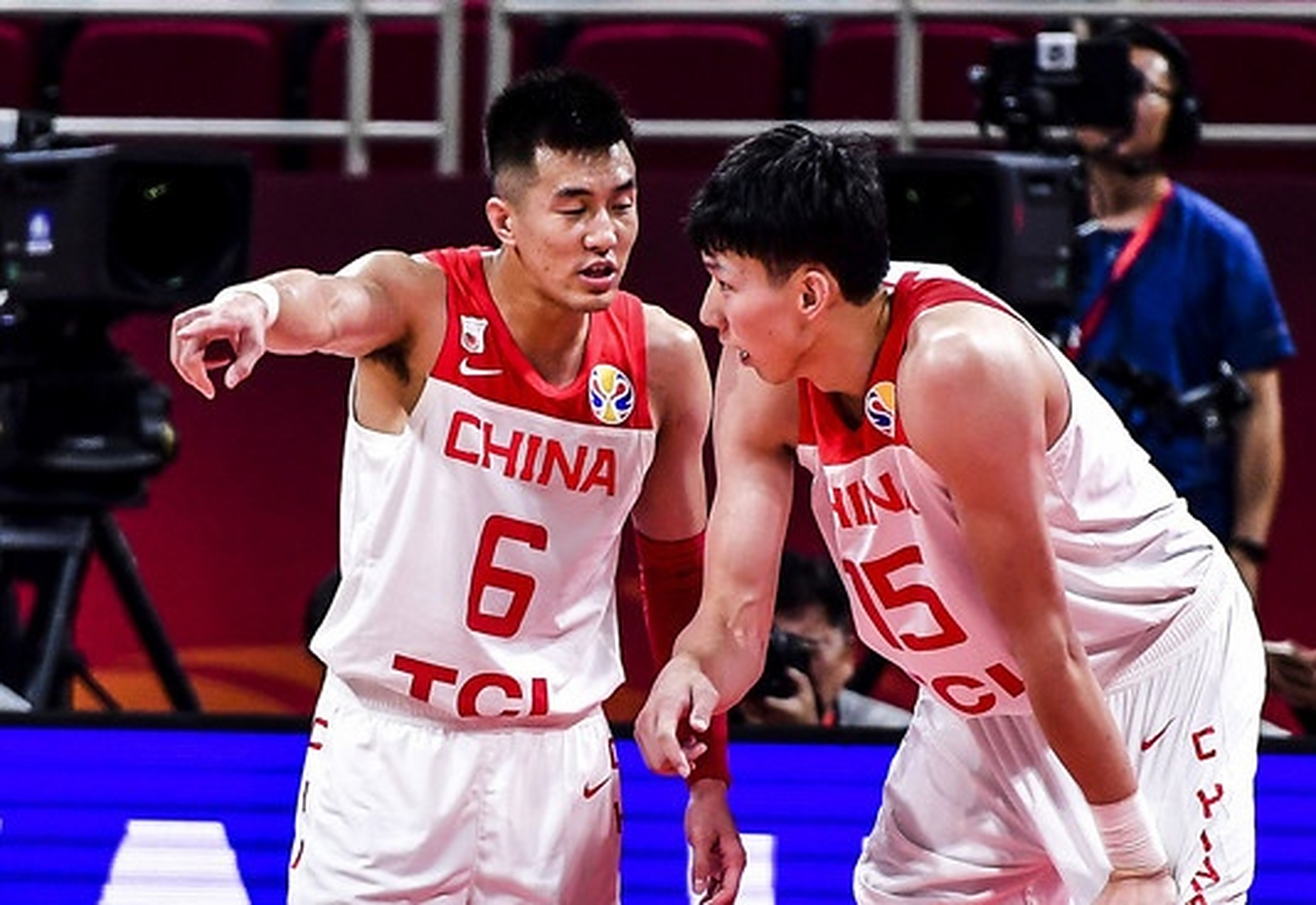 爱游戏官网-尼克斯完胜天津队，郭艾伦刷新纪录的简单介绍