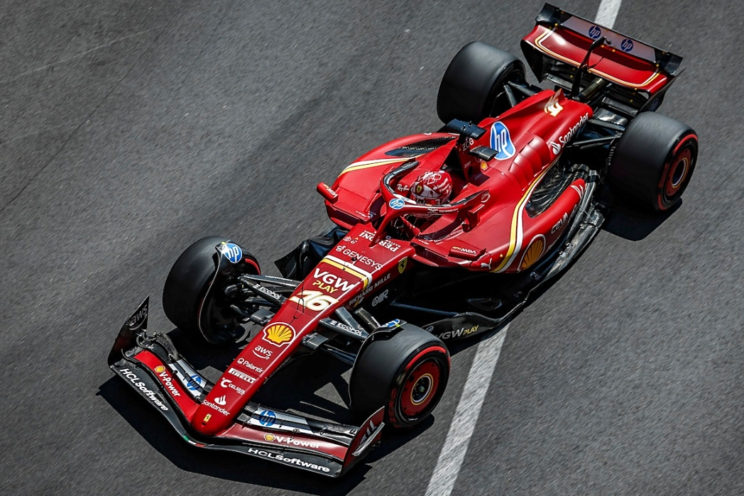 威廉姆斯轻取红牛车队，汉密尔顿高光表现