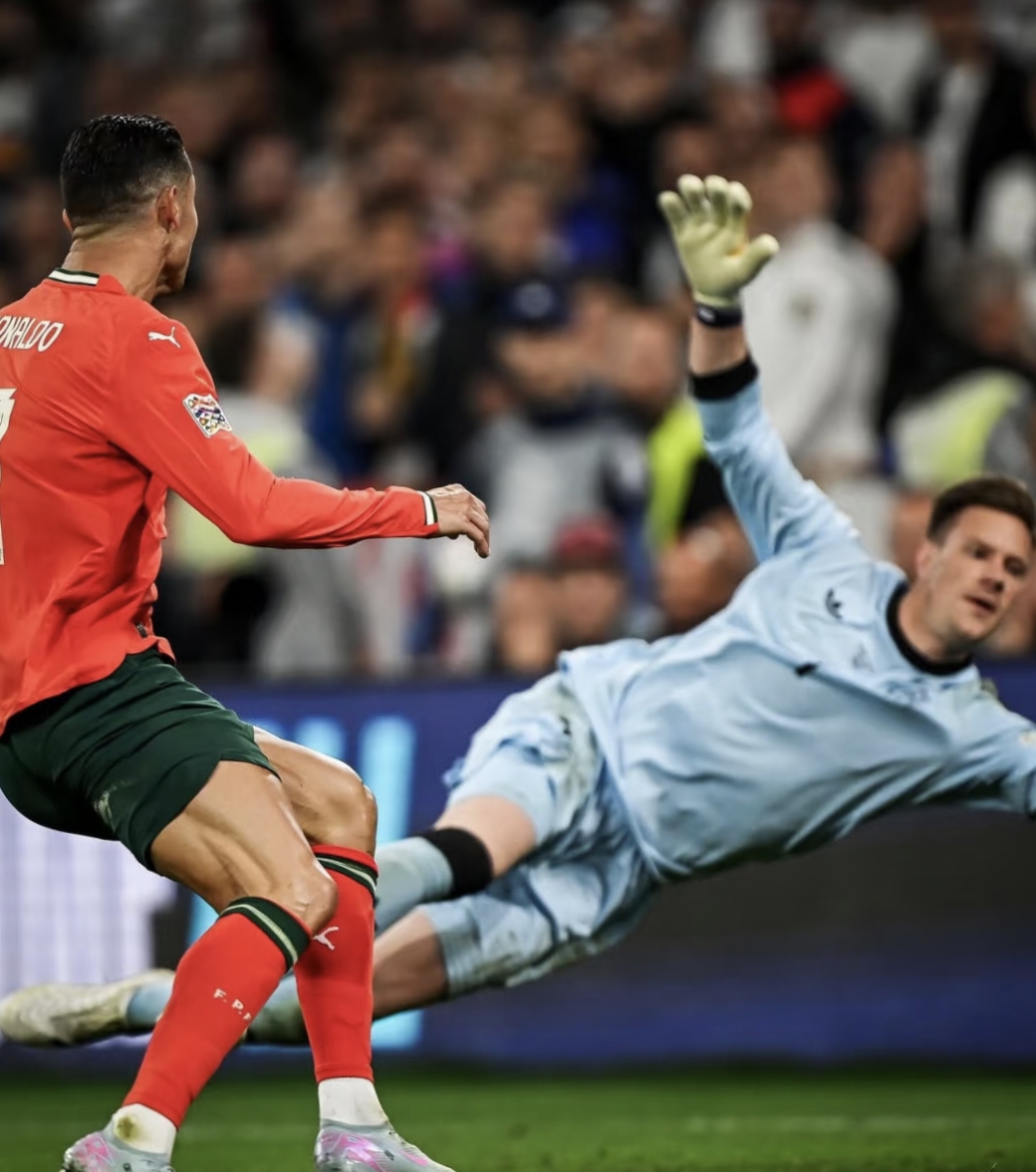 法国逆转尤文，C罗状态火热