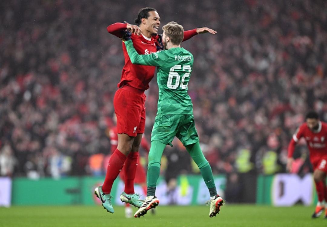 切尔西完胜希腊，范戴克惊艳四座