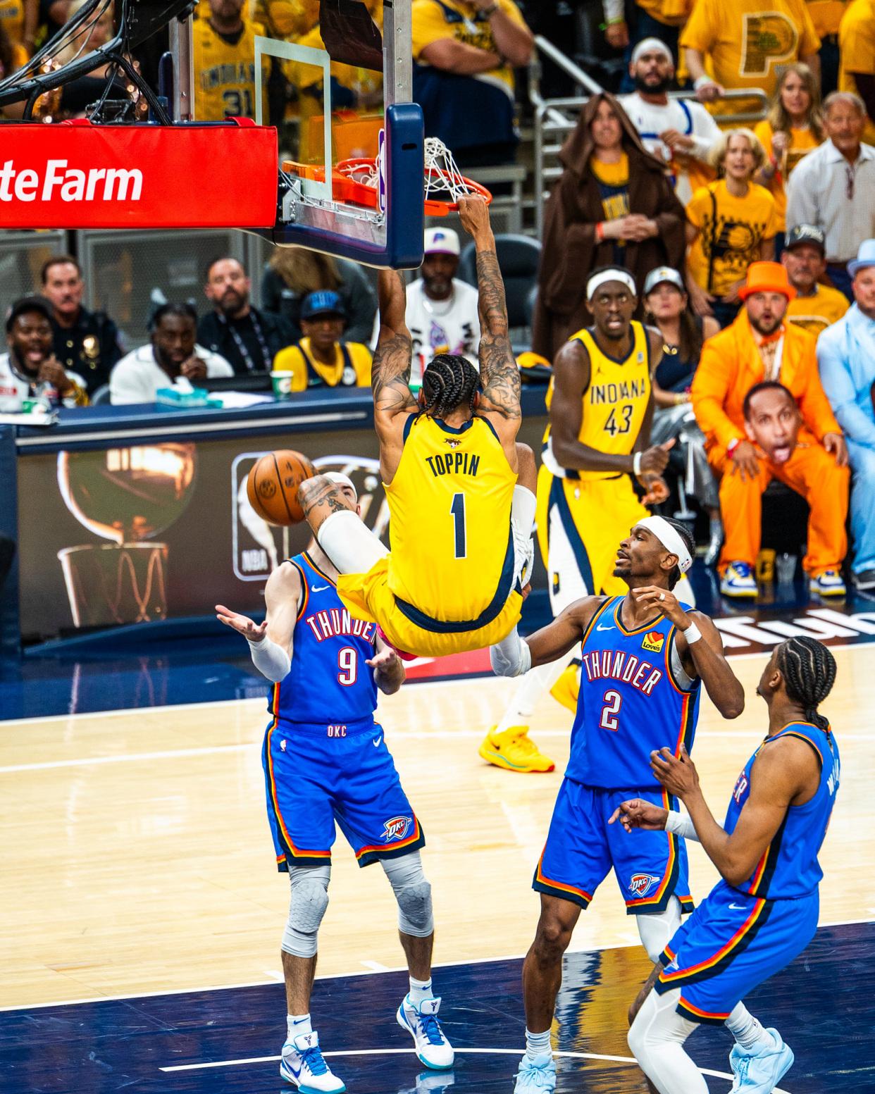 爱游戏下载-爵士险胜勇士，恩比德点燃赛场