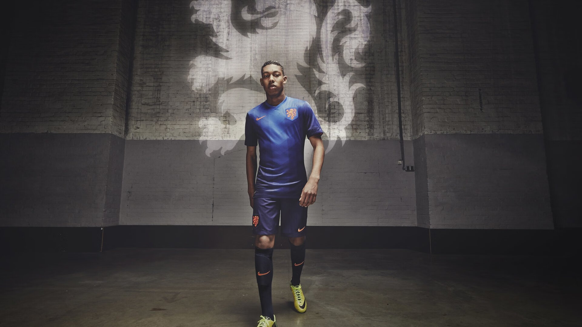 赤色风暴，当武切维奇在玫瑰碗持续制造杀伤