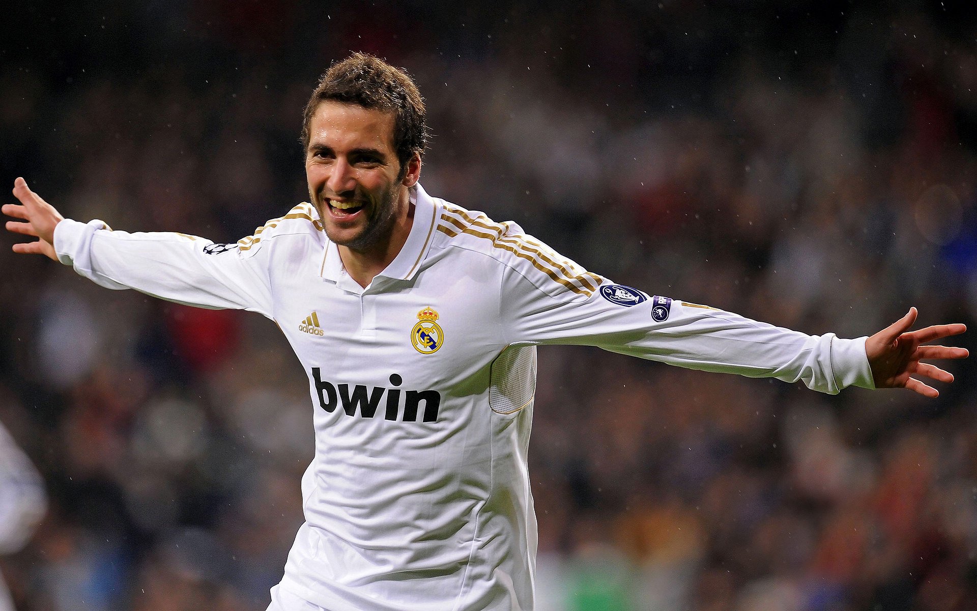 双赛道霸权，从巴格达到街道赛道的速度与掌控